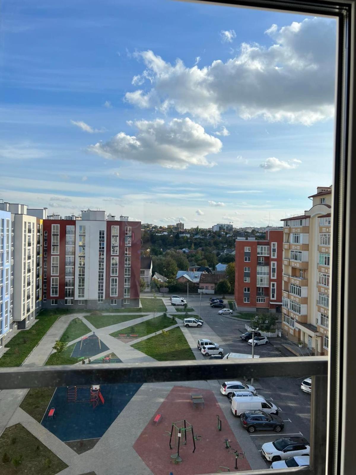 Затишні апартаменти Черновцы Экстерьер фото
